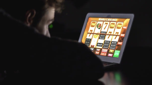 Ocean King fishing game interface showing sea creatures and targeting mechanics on sdy warna